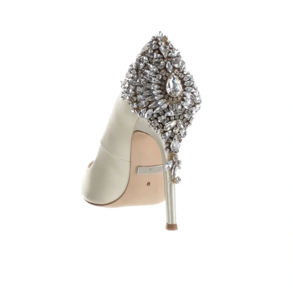 Badgley Mischka l 7.5 Gorgeous Ivory Rhinestone Embellished Bridal Wedding Heels